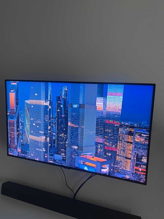 Samsung QE43Q60T 43″ QLED 4K – Ótimo Estado + Todos os Acessórios