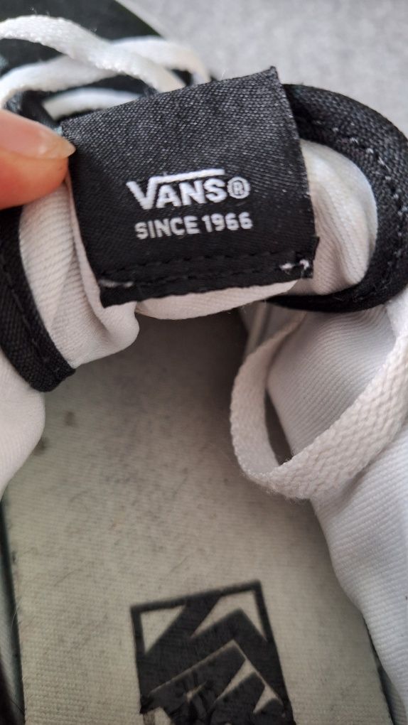 Vans tramki damskie