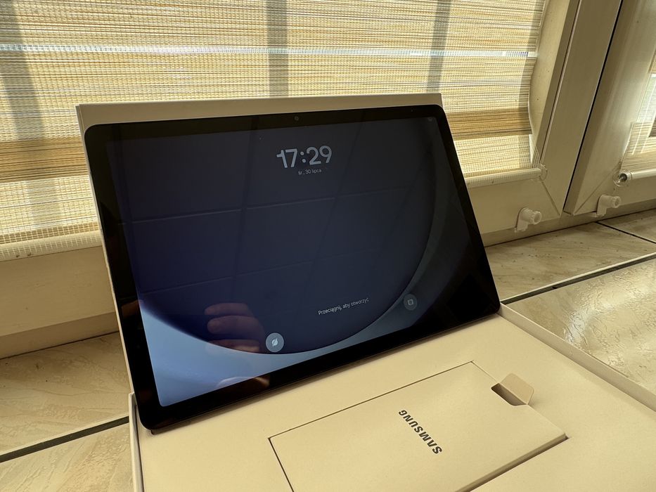 Tablet Samsung Galaxy A9+ SM-X210 11" 8/128GB Wi-Fi