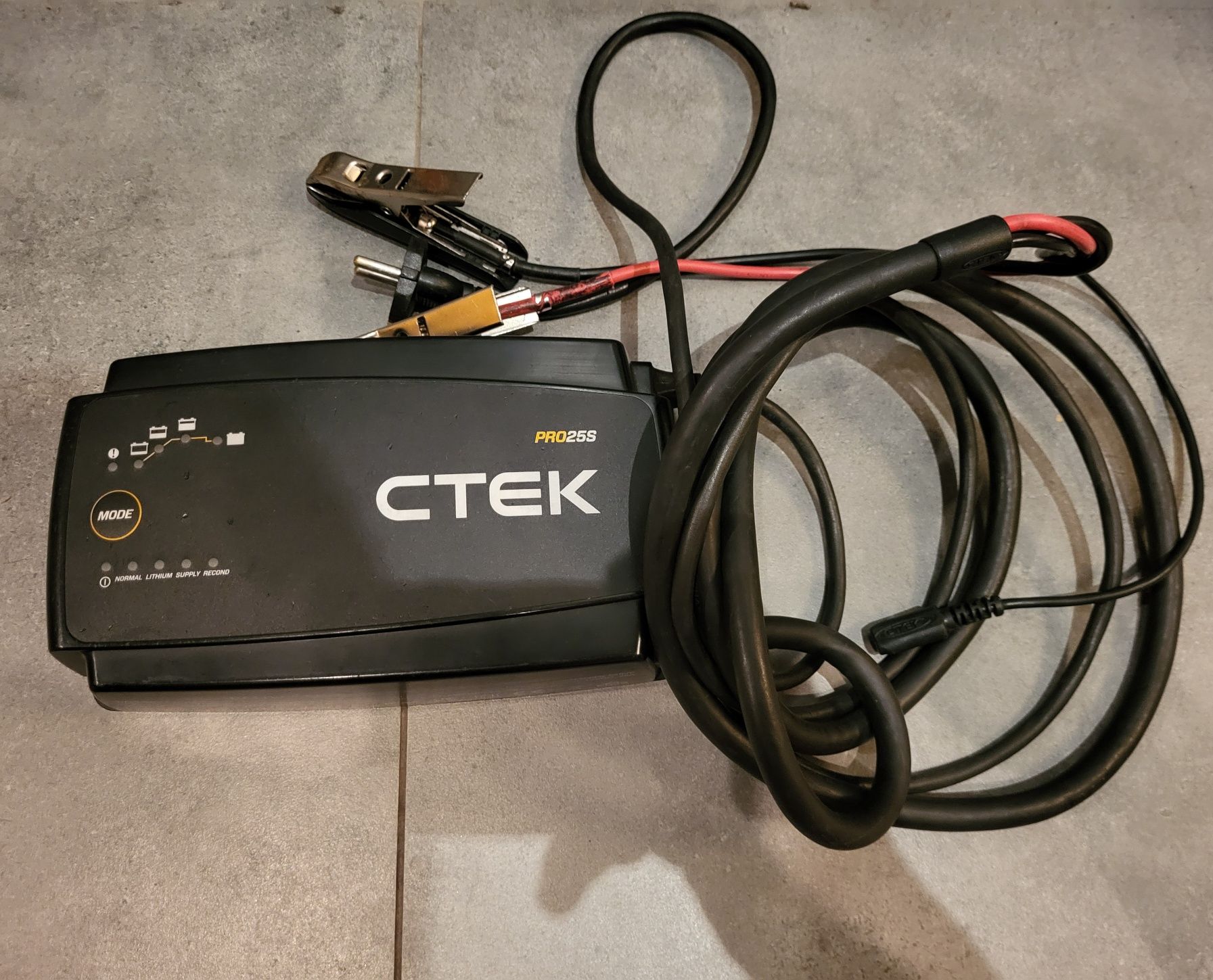 Prostownik Ctek Pro25s