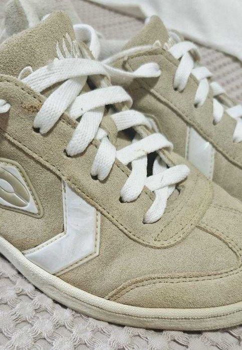 Кеди, кросівки, спортивні туфлі. Розмір 38-39. Б/в. Гарний Стан.