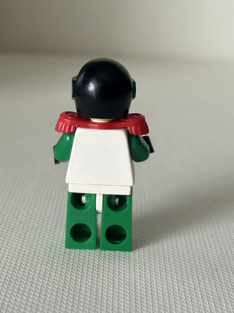 Lego Space sp038 - Space Police 2 Chief (Captain Magenta)