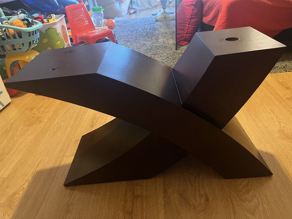 Mesa de centro com vidro temperado