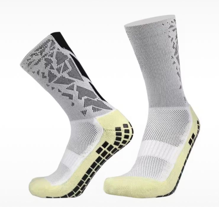 Meias desportivas anti-derrapantes