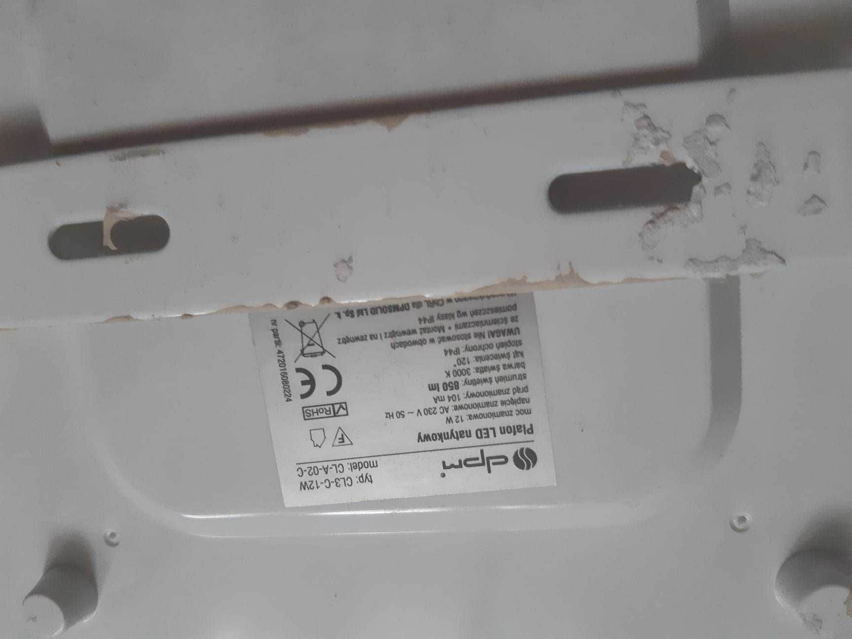 Plafon  LED natynkowy używany