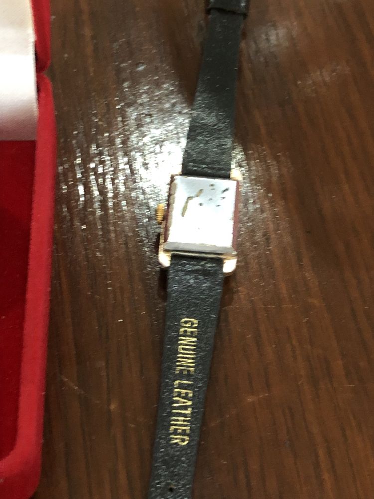 Zabytkowy zegarek damski mechaniczny Vintage