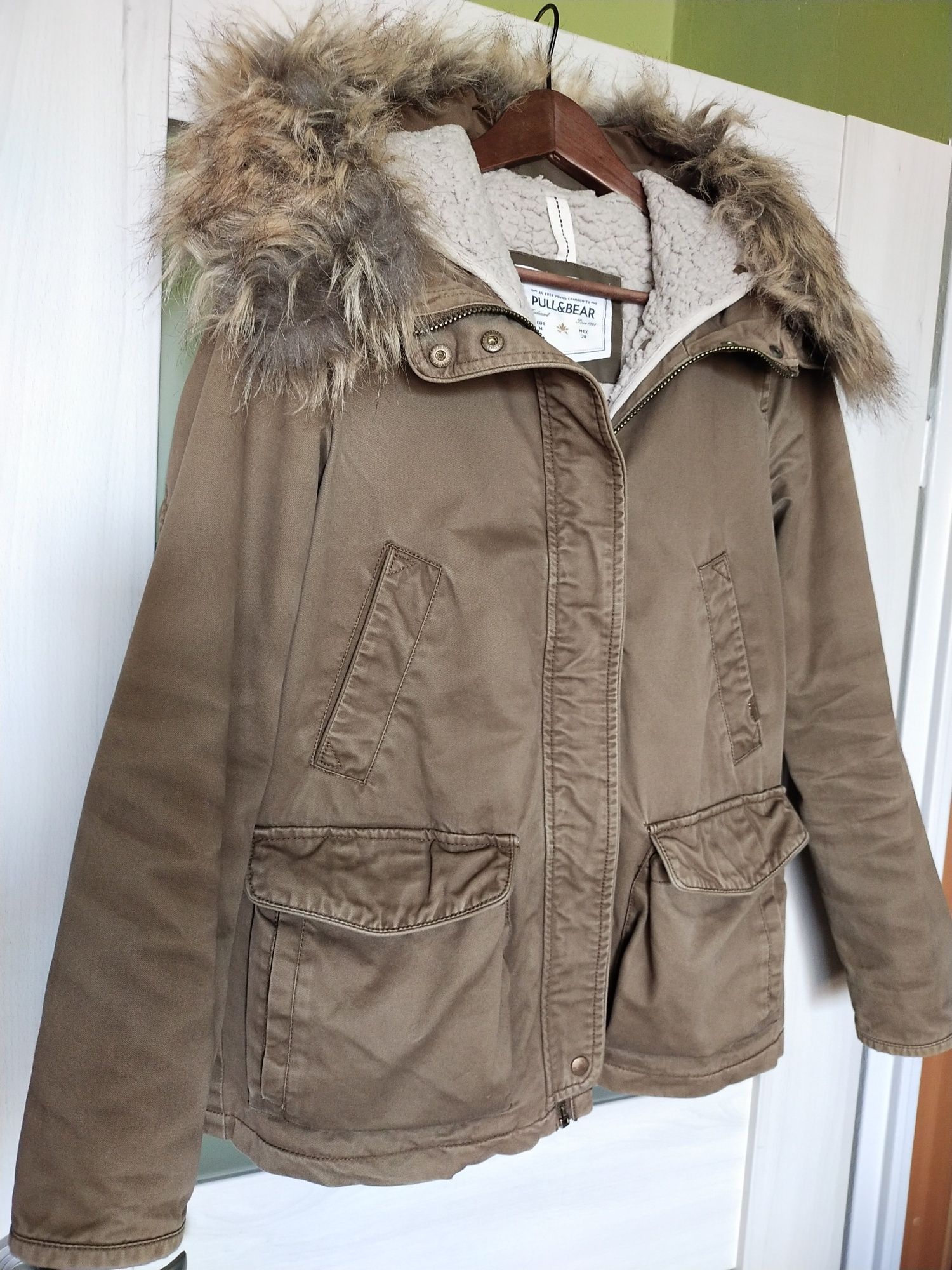 Kurtka parka jesienno-zimowa Pull & Bear