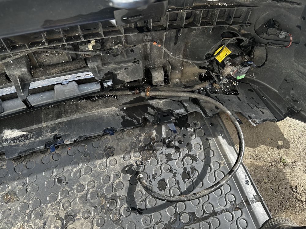 Przedni kompletny zderzak Land Rover Discovery 3