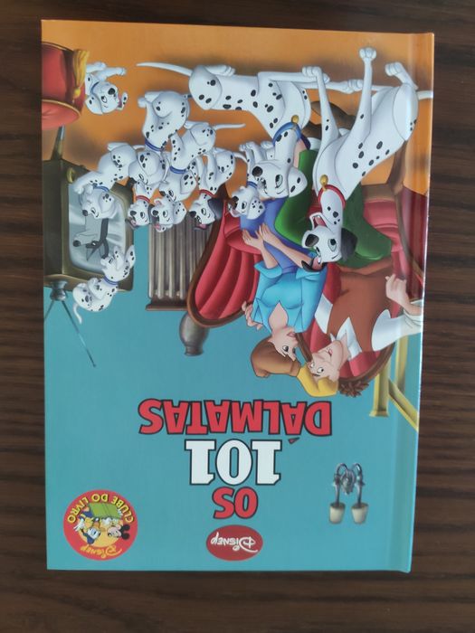 Livro infantil " Os 101 Dálmatas"