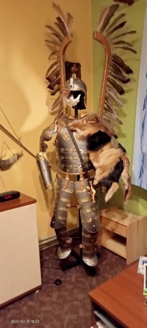 Zbroje rycerskie metalowe - ręcznie wykonane ozdoba