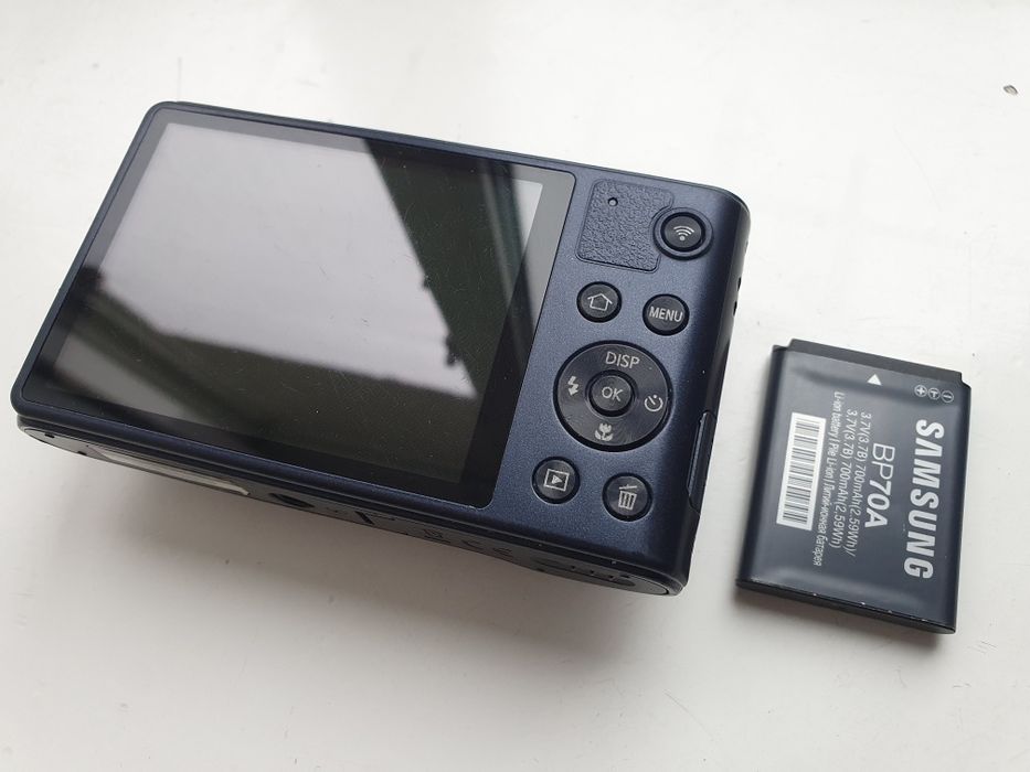 Цифрова камера Samsung WB30F ,Ультракомпактна з Wi-Fi