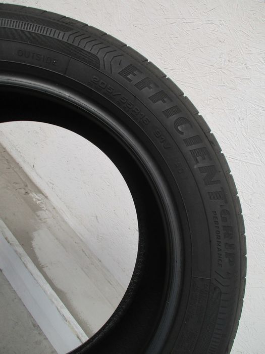1x 205/55R16 Goodyear EfficientGrip Performance 5,2mm 20r.