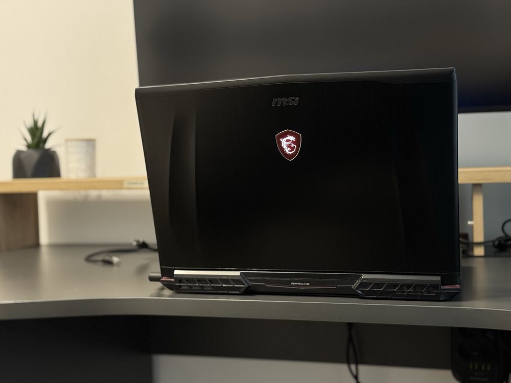 MSI GE72 Apache Pro (GTX 1070 8gb | SSD+HDD)