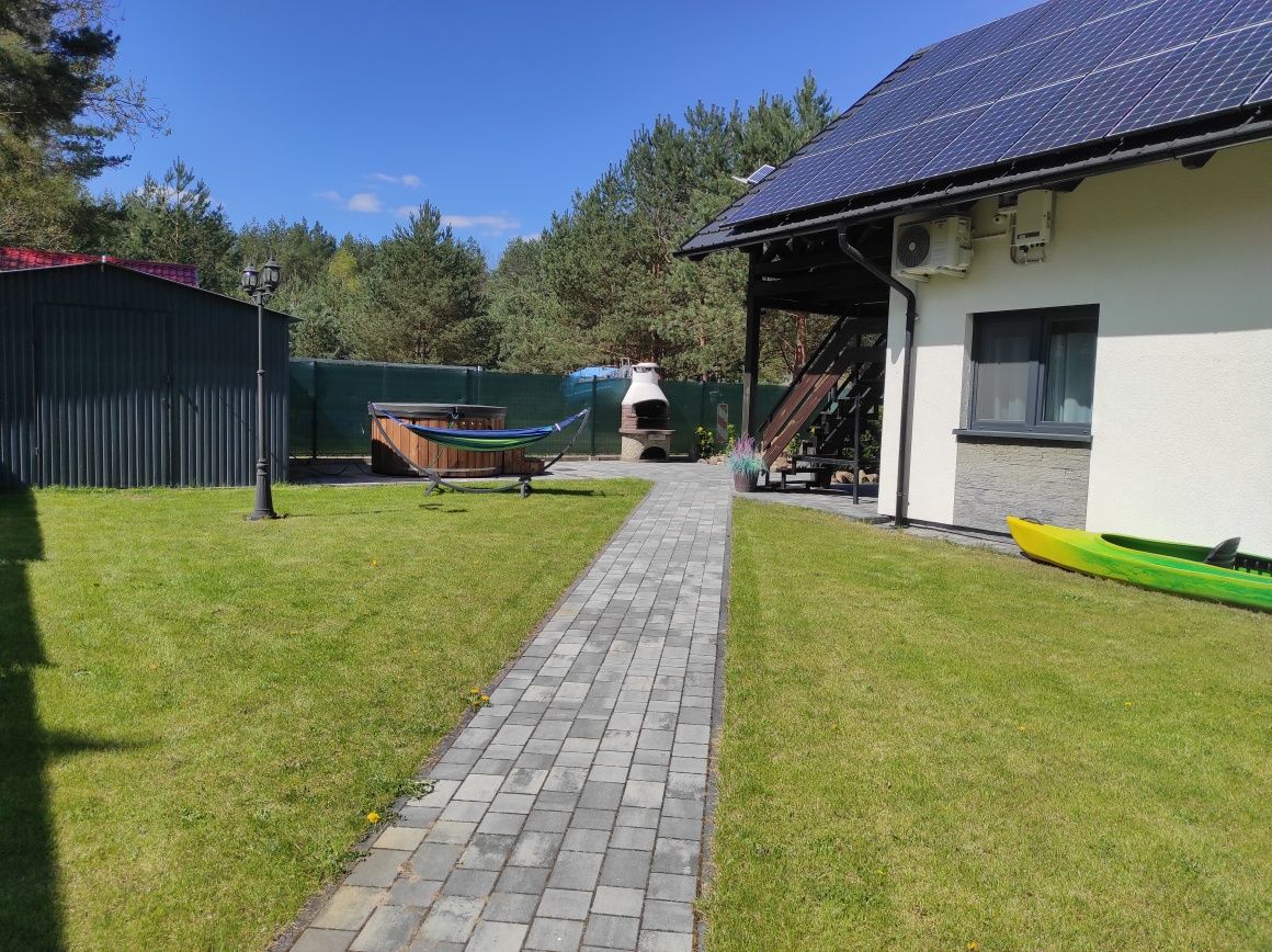Kwatery nad jeziorem, dom nad jeziorem Borówno. Sauna jacuzzi - free