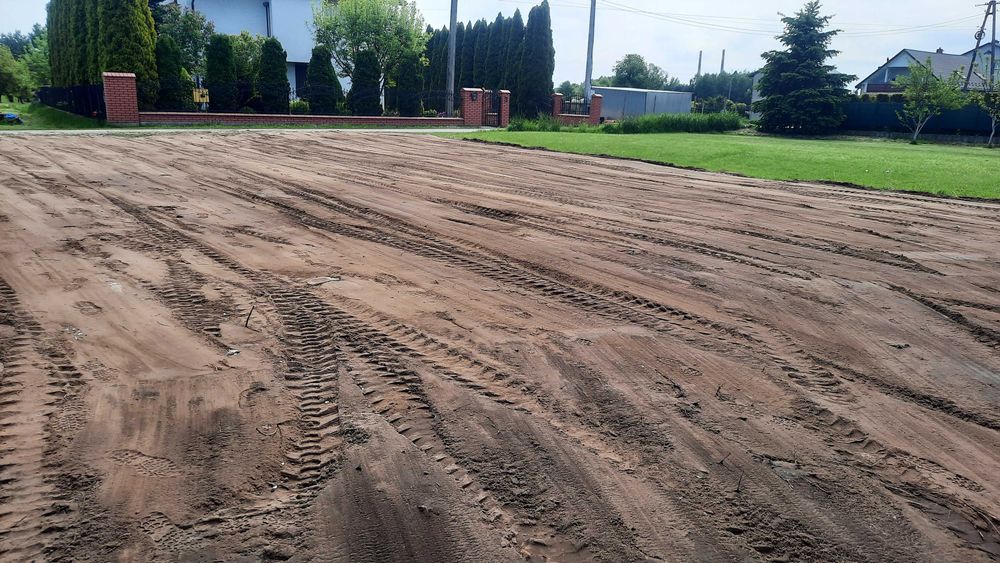 Równanie Terenu, Niwelacja Działki, Plantowanie Ziemi, Ziemia, Kamień