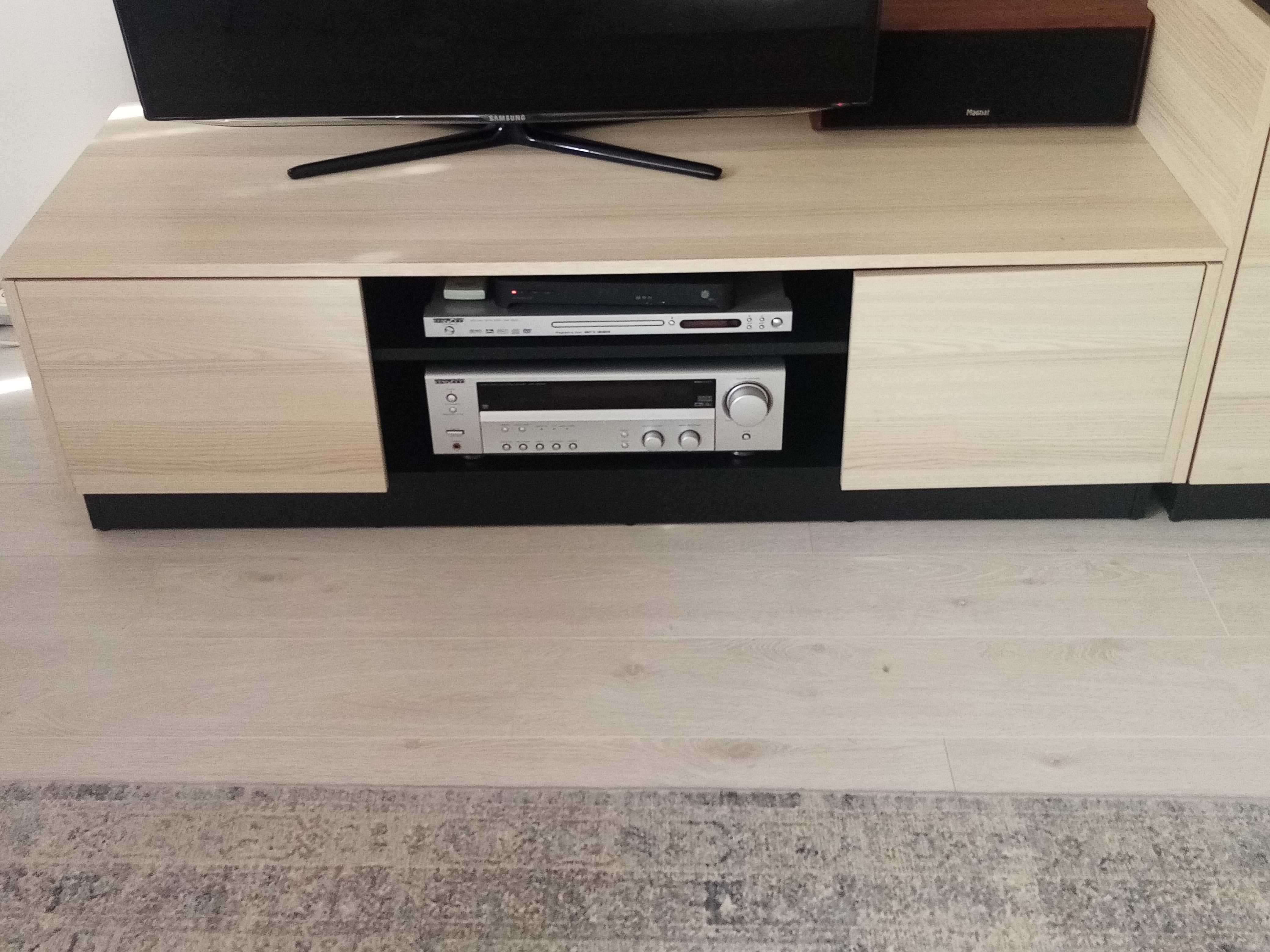 Komplet mebli do salonu (stół, witryna, szafka RTV)