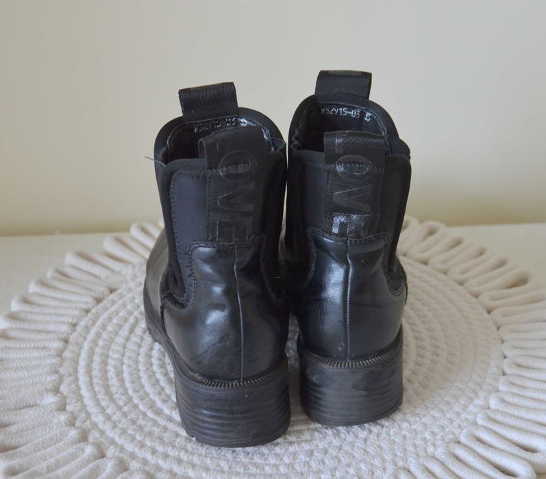Czarne buty wysokie,botki ,sztyblety młodzieżowe rozmiar 35