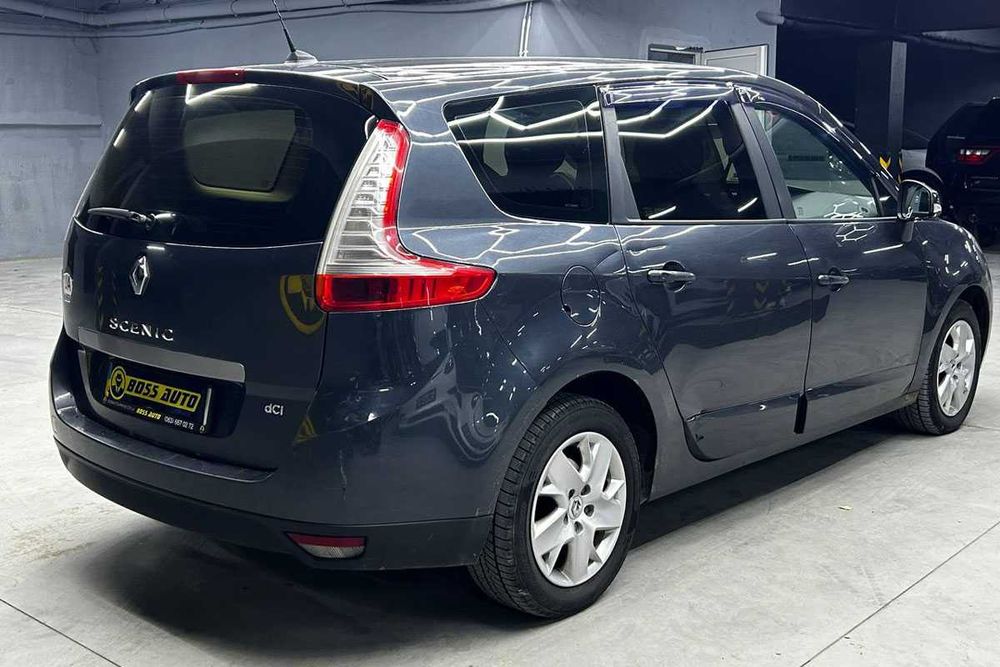 Renault Scenic 2011