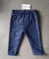 Spodnie "skórzane"/ legginsy koronkowe, ocieplane, Sarabanda, r.80