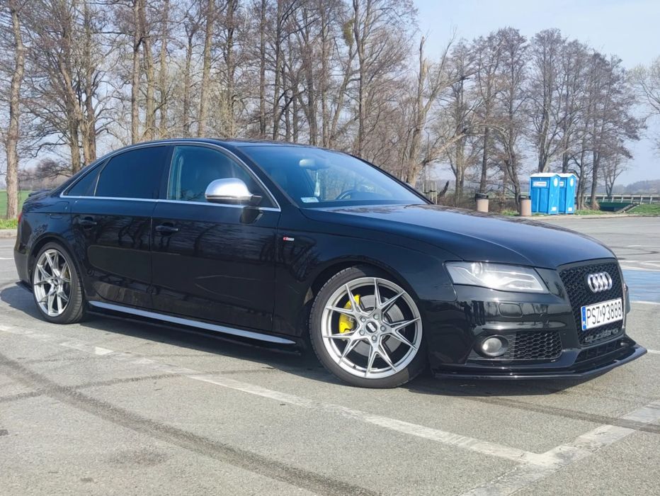 Audi A4 Limousine Audi A4 B8 3.2 Fsi quattro