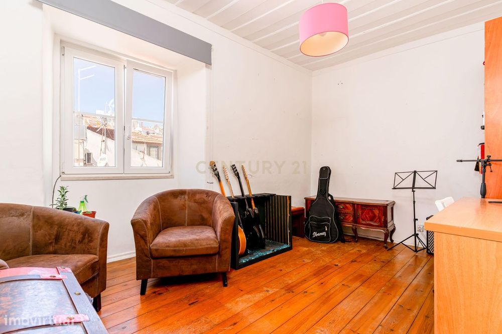 Apartamento T3 em Alfama – Autenticidade, História e Charme Lisboeta