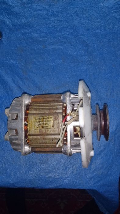 Продам двигун з пральної машинки