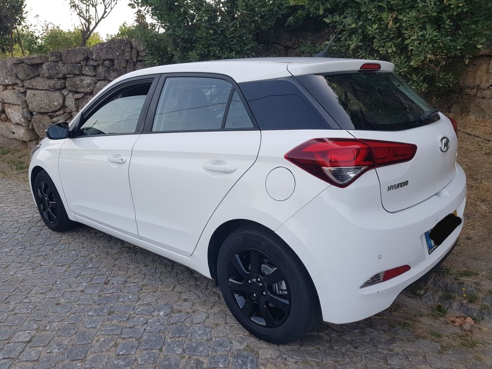 Hyundai i 20 crdi top *como nova* iva dedutível *