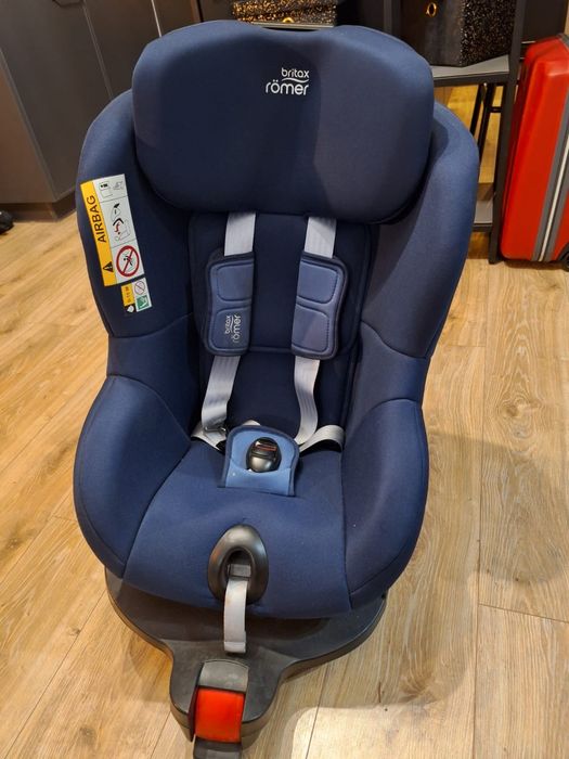 Fotelik Britax Romer 0-18 kg z bazą ISO fix JAK NOWY