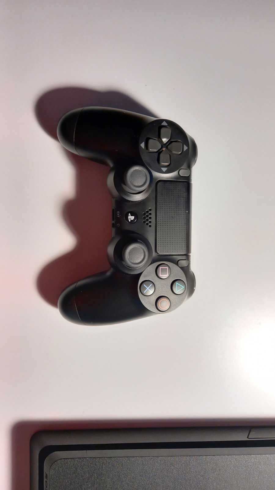 Продам PS4 slim 500gb