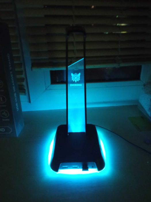 Підставка для навушників