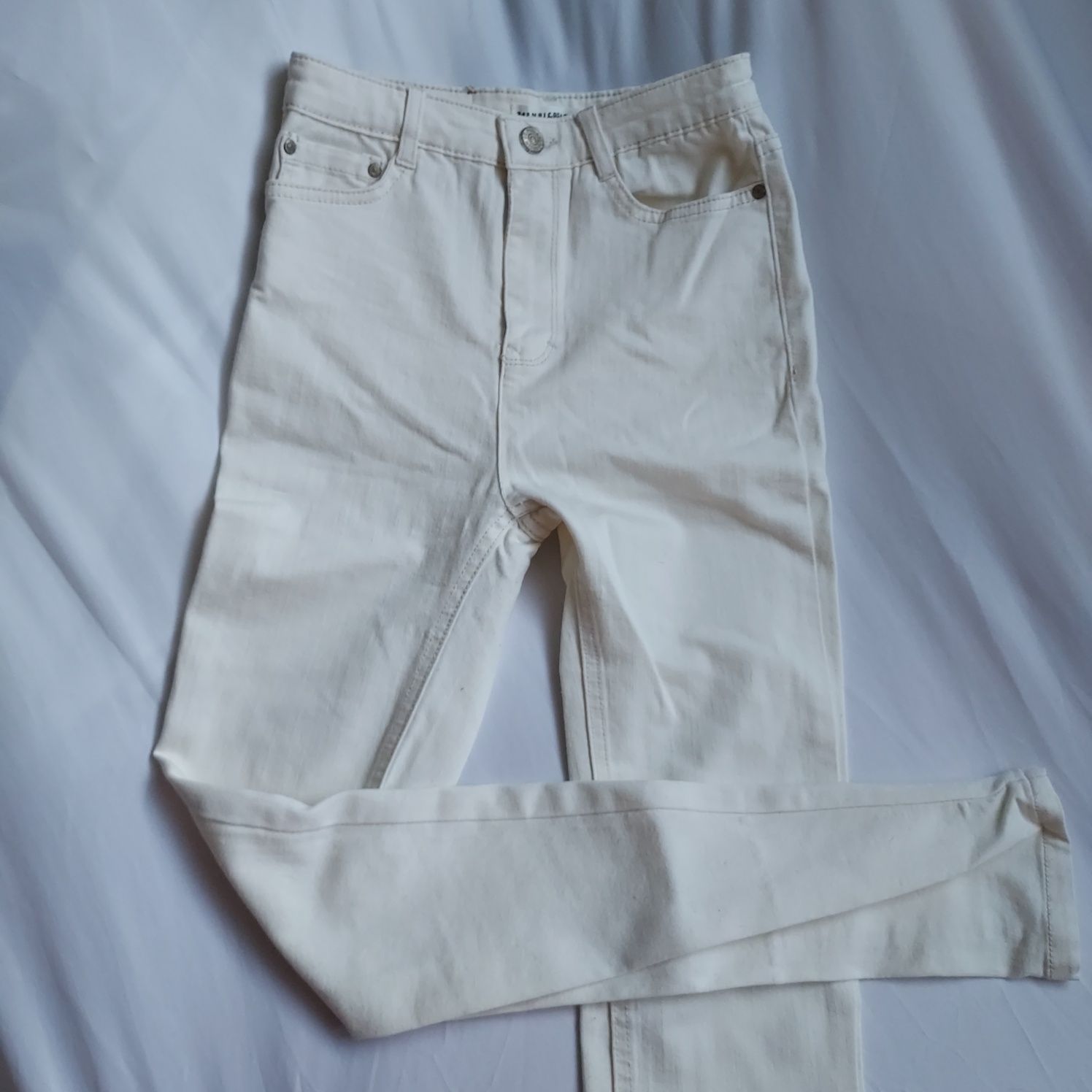 Białe kremowe spodnie rurki skinny pull&bardzo r 34 xs
