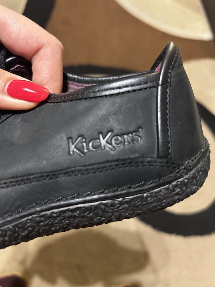 Skórzane buty dla chlopca Kickers rozm 36