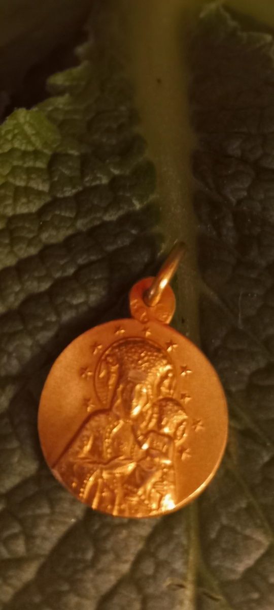 Złoty Medalik 14k  Matka Boska