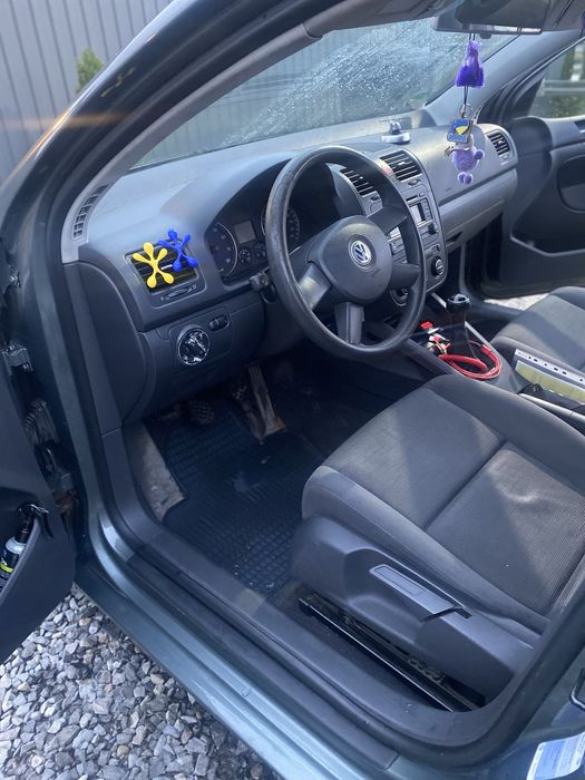 Volkswagen Golf V