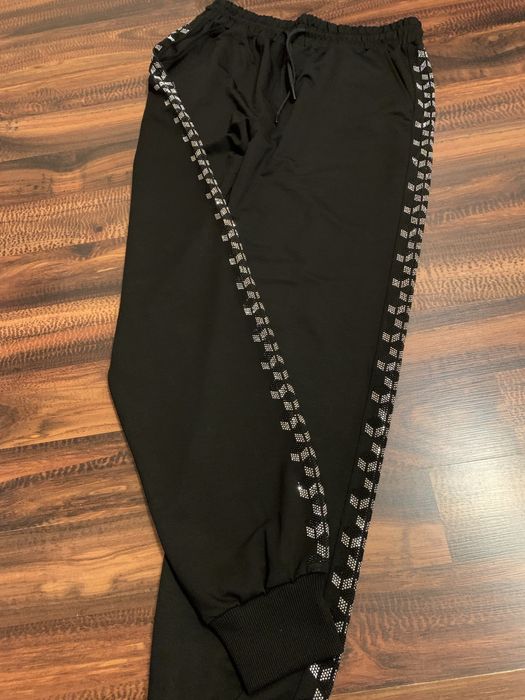 Жіночі спортивні штани зі стразами, ТУРЕЧЧИНА