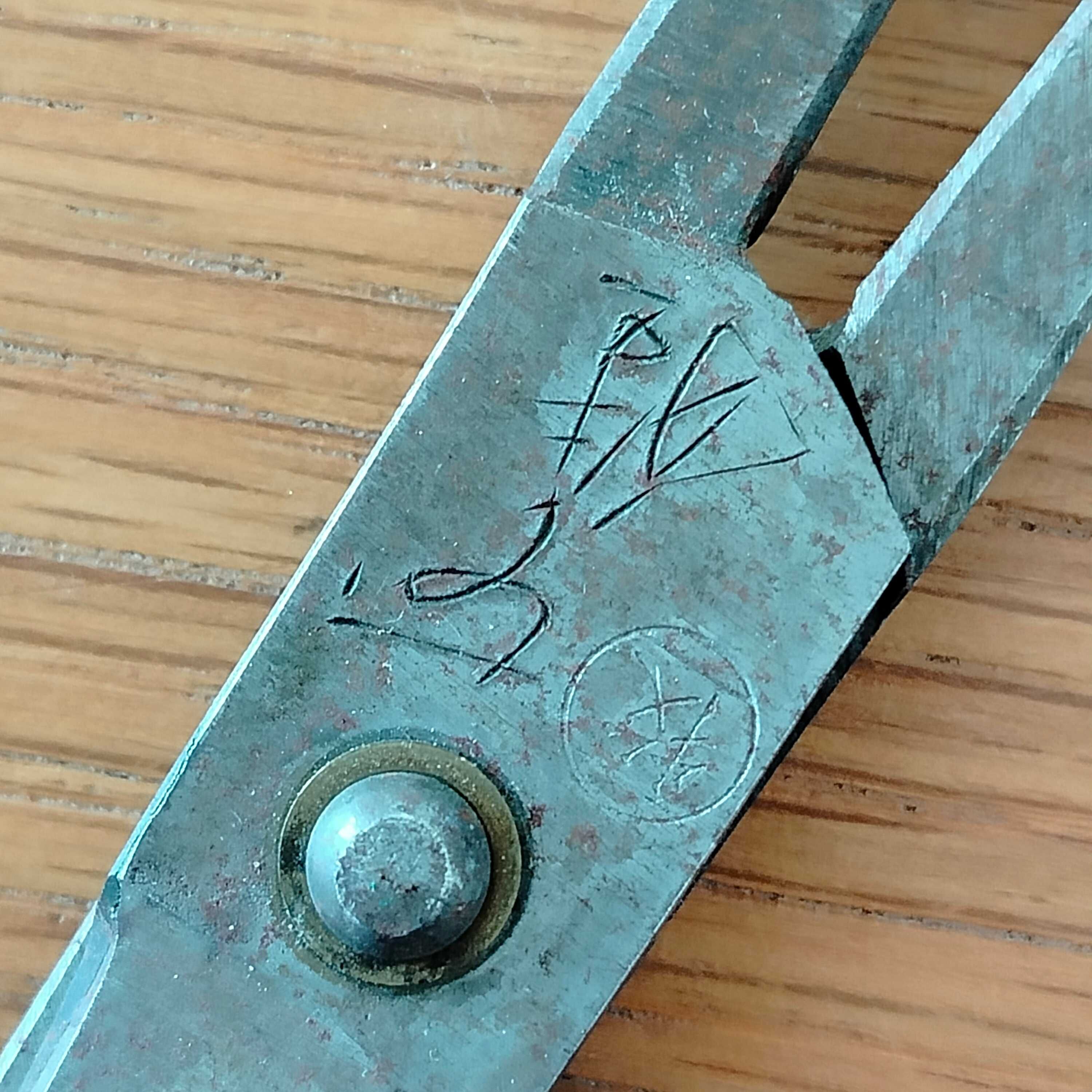 Tesoura japonesa feita à mão por ferreiros em Tanegashima.