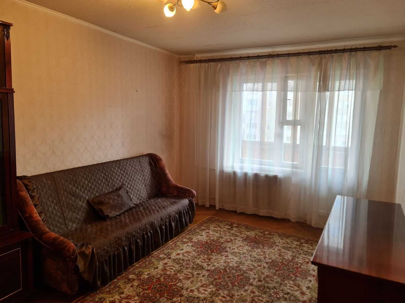 Продам 3 кім. квартиру пров.Квітневий 7, ТРЦ Ретровіль.
