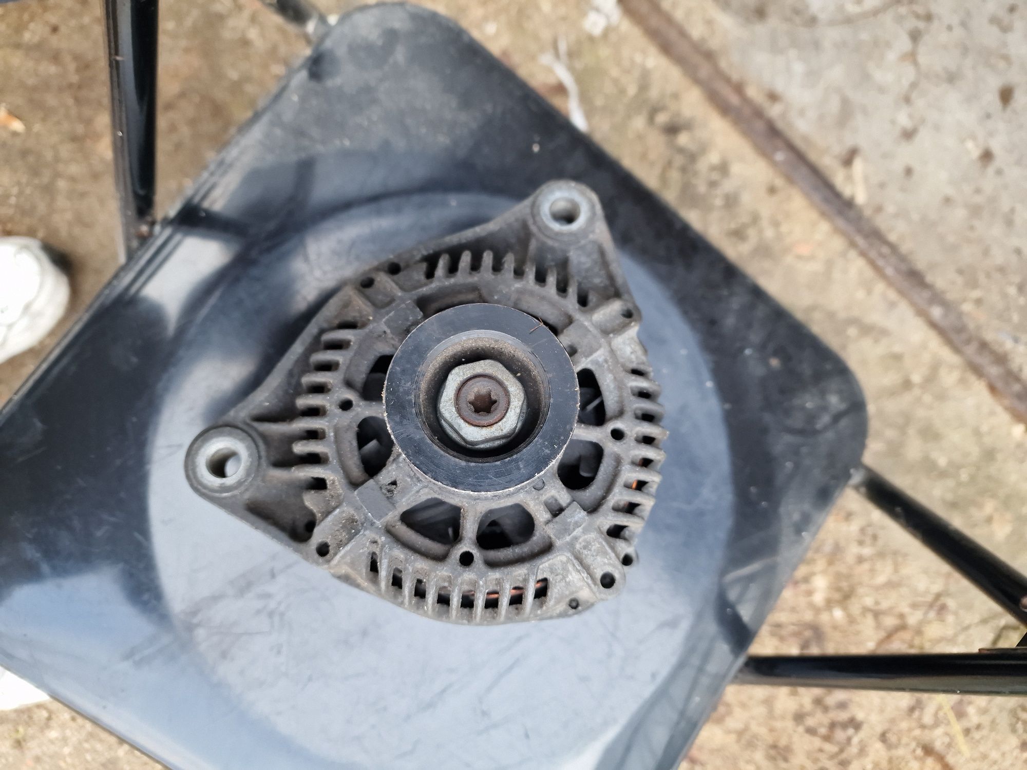 Alternator do BMW E46 1.9 benzyna