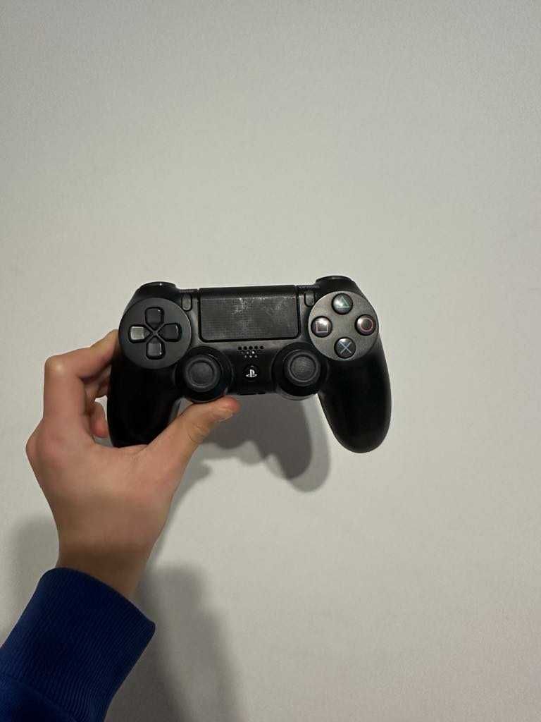 Playstation 4 Slim 500gb +Kierownica speedlink i pedały
