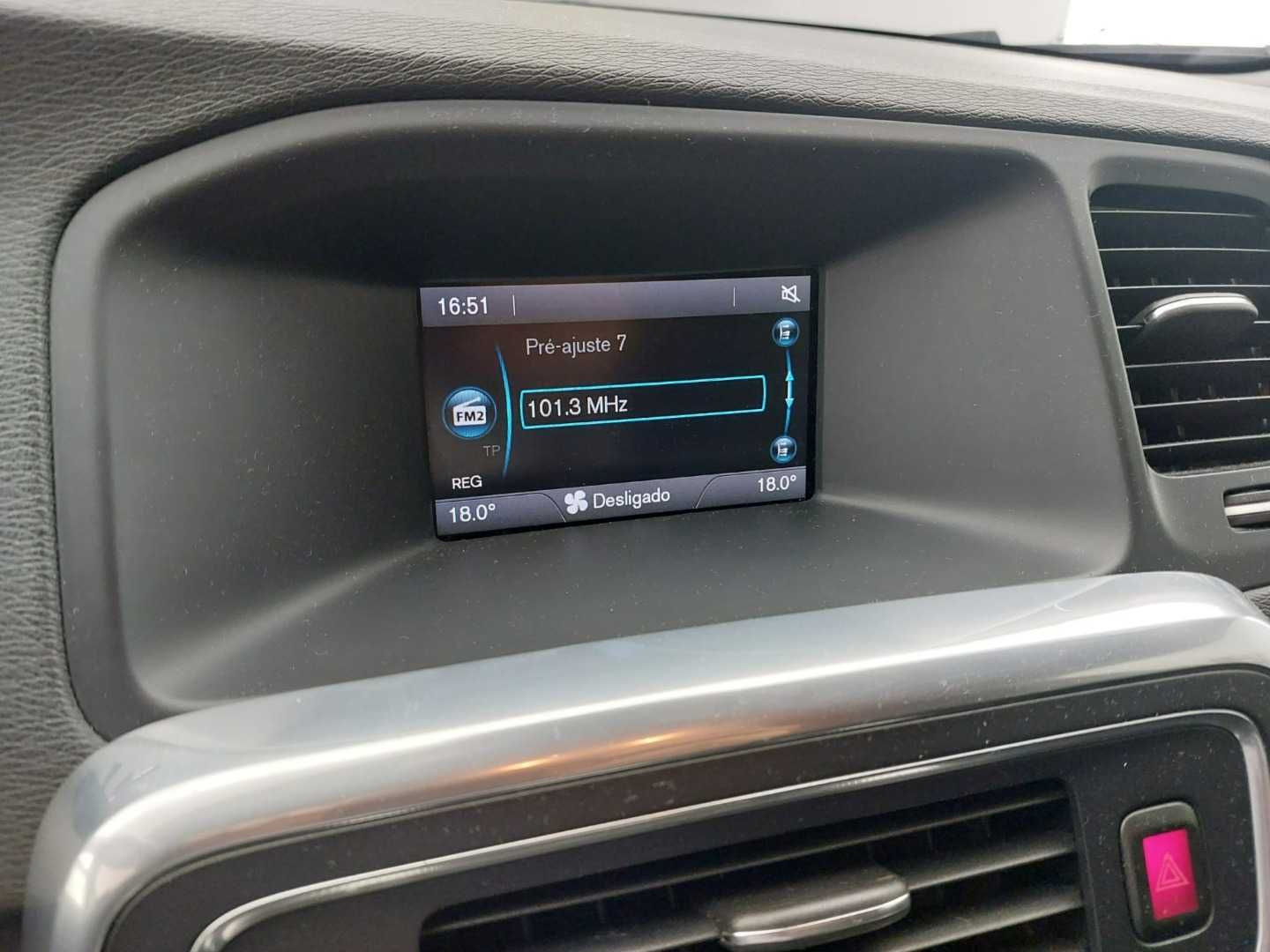 Volvo V60 1.6D (AUTO)