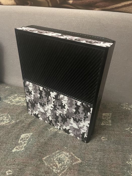 Xbox one 500gb з геймпадом