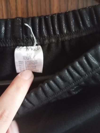 Sprzedam błyszczące legginsy