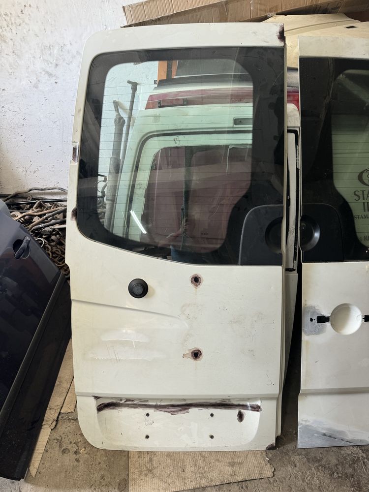 Двері задні Volkswagen CRAFTER
