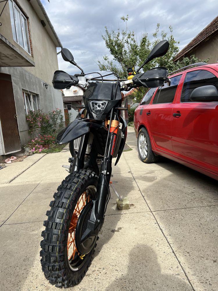 Kovi max 300 motard.