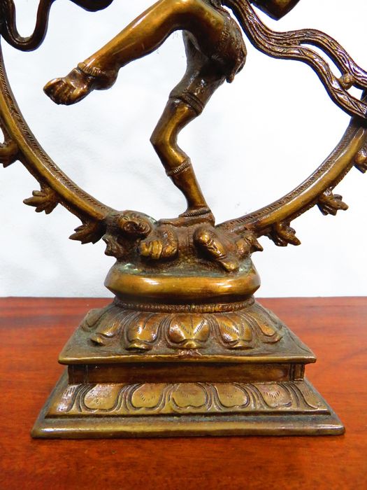 Escultura Shiva Nataraja.