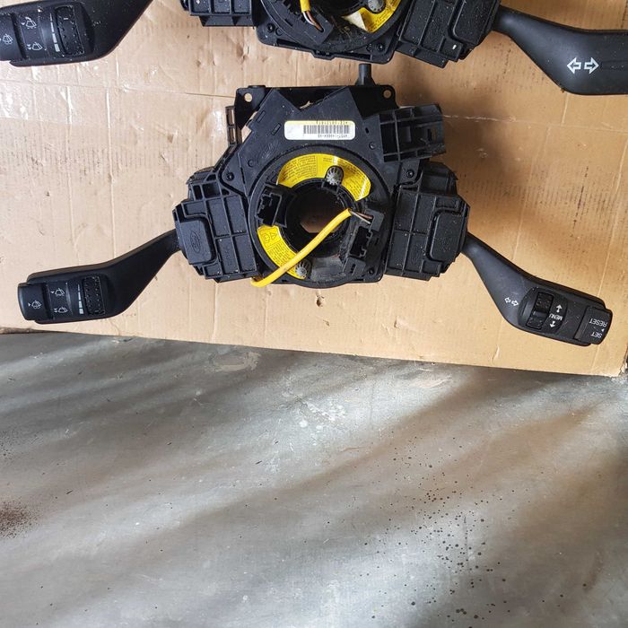 przełączniki [pod kierownicę Ford Focus Mk2 , C-Max , Kuga