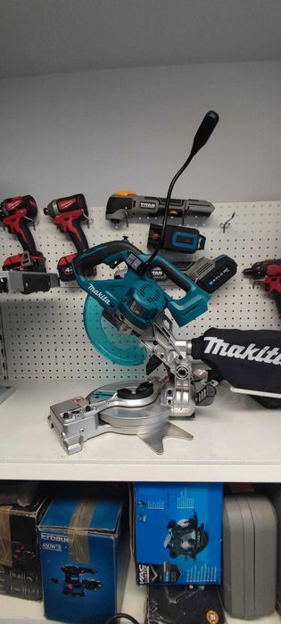 Ukośnica bez posuwu Makita DLS600Z 18V bez akumulatora