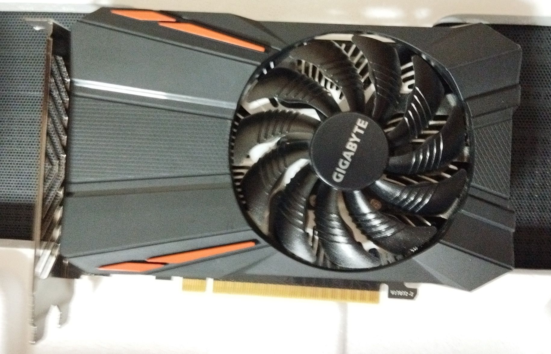 Gygabite 1050 ti
