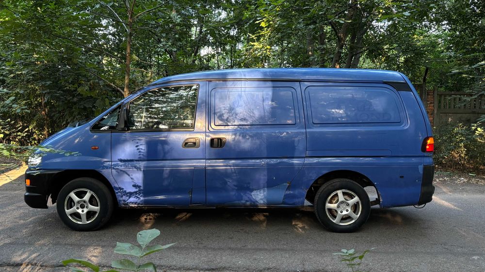 Продам Mitsubishi L 400 2000 года