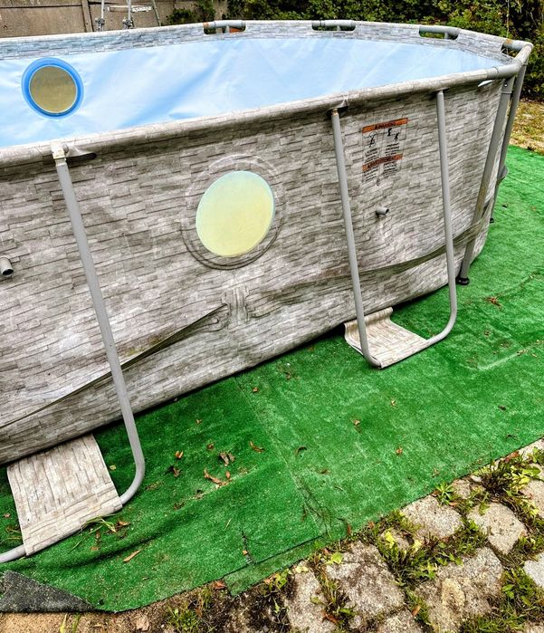 Basen stelażowy owalny Bestway